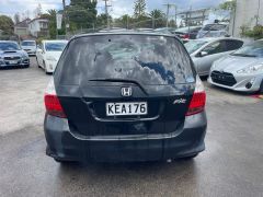 Photo of the vehicle Honda Fit