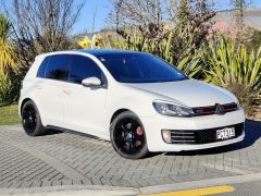 Photo of the vehicle Volkswagen Golf