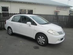 Photo of the vehicle Nissan Tiida