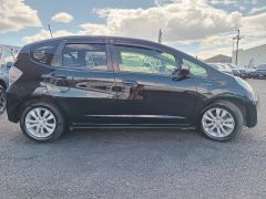 Photo of the vehicle Honda Fit