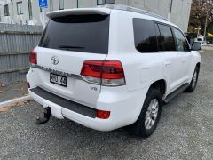 Photo of the vehicle Toyota Land Cruiser