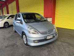 Photo of the vehicle Honda Fit