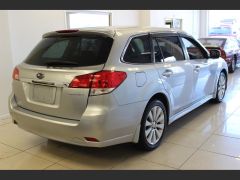 Photo of the vehicle Subaru Legacy