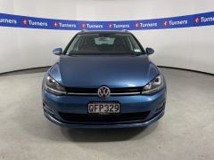 Photo of the vehicle Volkswagen Golf