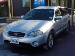 Photo of the vehicle Subaru Legacy