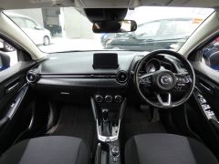 Photo of the vehicle Mazda Demio