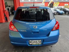 Photo of the vehicle Nissan Tiida