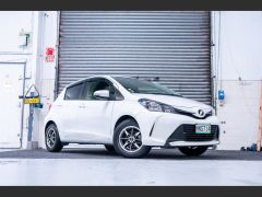 Photo of the vehicle Toyota Vitz