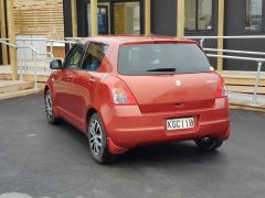 Photo of the vehicle Suzuki Swift