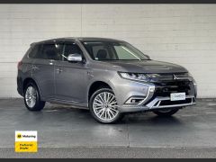 Photo of the vehicle Mitsubishi Outlander