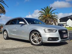 Photo of the vehicle Audi A4