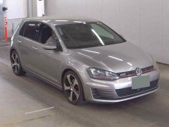 Photo of the vehicle Volkswagen Golf