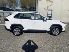 Photo of the vehicle Toyota RAV4