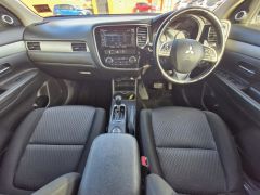 Photo of the vehicle Mitsubishi Outlander