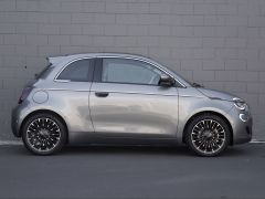 Photo of the vehicle Fiat 500