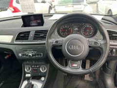 Photo of the vehicle Audi Q3