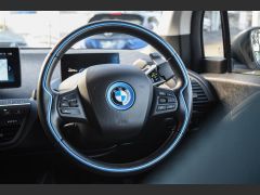 Photo of the vehicle BMW i3