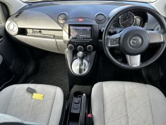 Photo of the vehicle Mazda Demio