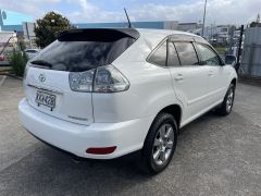 Photo of the vehicle Toyota Harrier