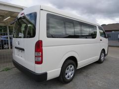 Photo of the vehicle Toyota HiAce