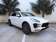 Photo of the vehicle Porsche Macan