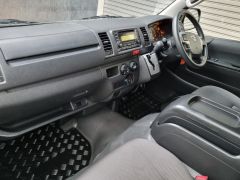 Photo of the vehicle Toyota HiAce