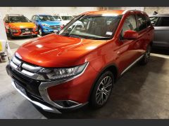 Photo of the vehicle Mitsubishi Outlander