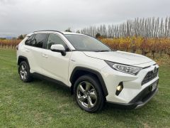 Photo of the vehicle Toyota RAV4