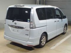 Photo of the vehicle Nissan Serena