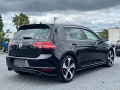 Photo of the vehicle Volkswagen Golf