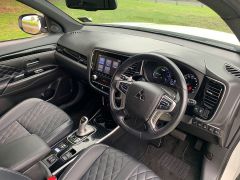 Photo of the vehicle Mitsubishi Outlander