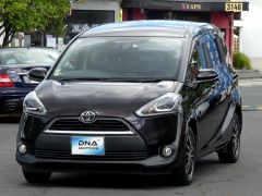 Photo of the vehicle Toyota Sienta