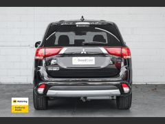 Photo of the vehicle Mitsubishi Outlander