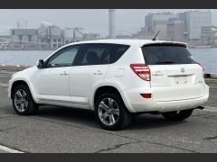 Photo of the vehicle Toyota RAV4