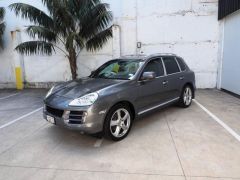 Photo of the vehicle Porsche Cayenne