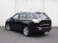 Photo of the vehicle Mitsubishi Outlander