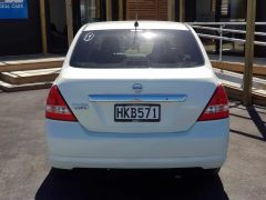 Photo of the vehicle Nissan Tiida