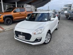 Photo of the vehicle Suzuki Swift