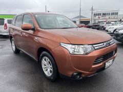 Photo of the vehicle Mitsubishi Outlander