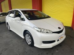 Photo of the vehicle Toyota Wish