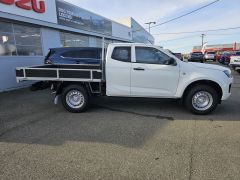 Photo of the vehicle Isuzu D-Max