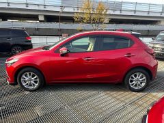 Photo of the vehicle Mazda Demio