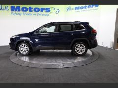 Photo of the vehicle Jeep Cherokee