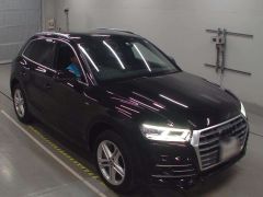 Photo of the vehicle Audi Q5