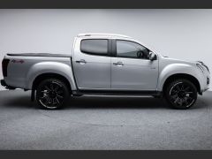 Photo of the vehicle Isuzu D-Max