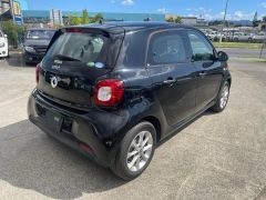 Photo of the vehicle Smart Forfour