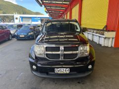 Photo of the vehicle Dodge Nitro