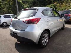 Photo of the vehicle Mazda Demio