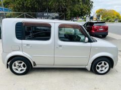 Photo of the vehicle Nissan Cube