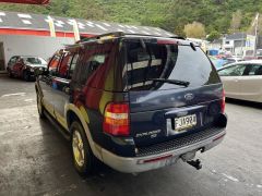 Photo of the vehicle Ford Explorer